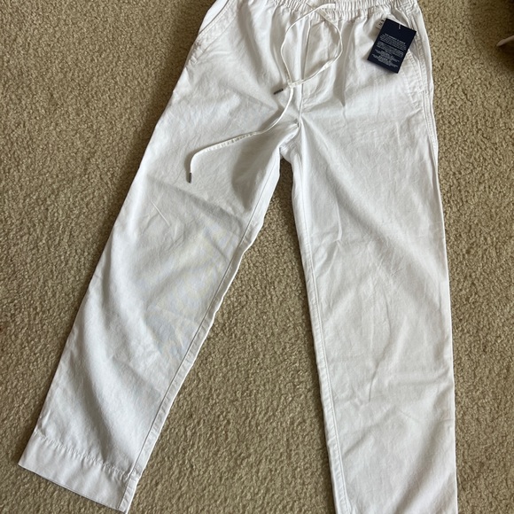 Never worn nwt white pants - Picture 4 of 4